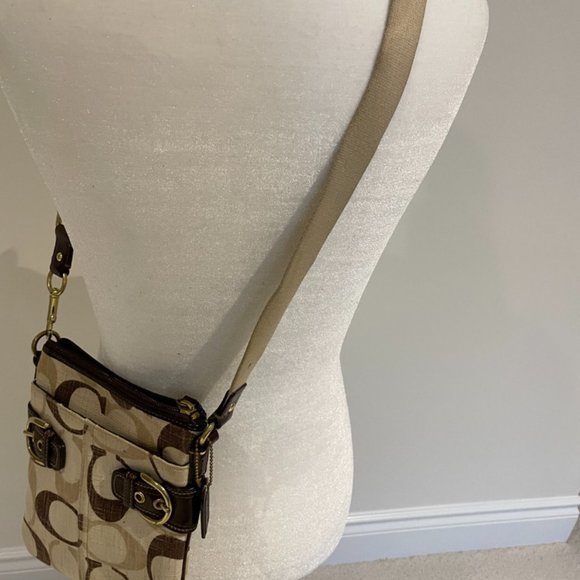 Authentic Coach Classic Print Crossbody Bag - Picture 3 of 6